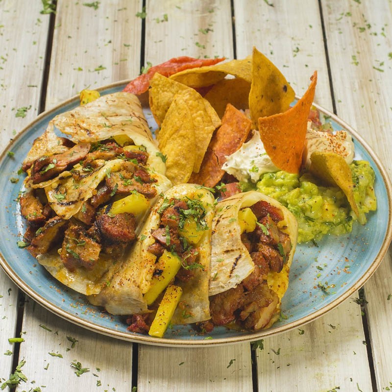 Quesadilla al Pastor Chacalacas